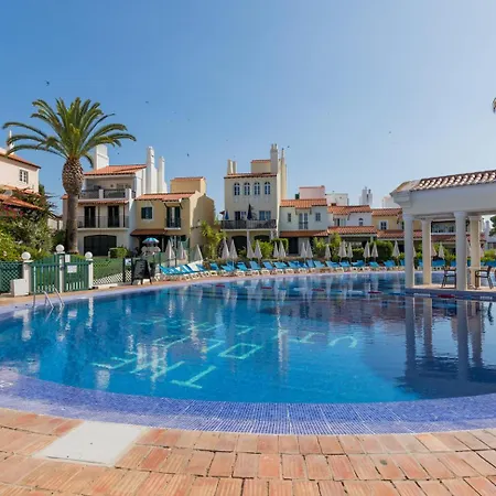 Modern Retreat 3 Bedroom In Vilamoura Feriepark